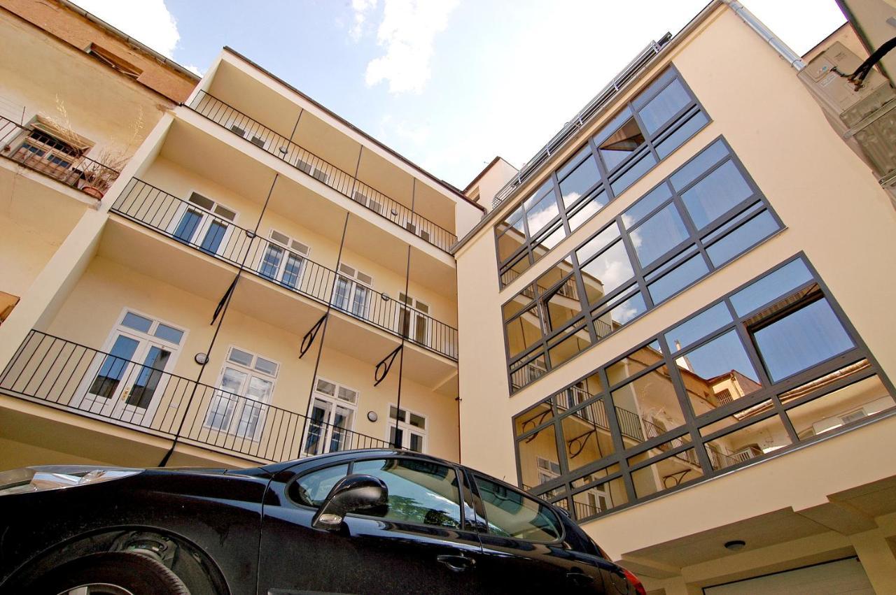 Residence La Familia Prága Kültér fotó